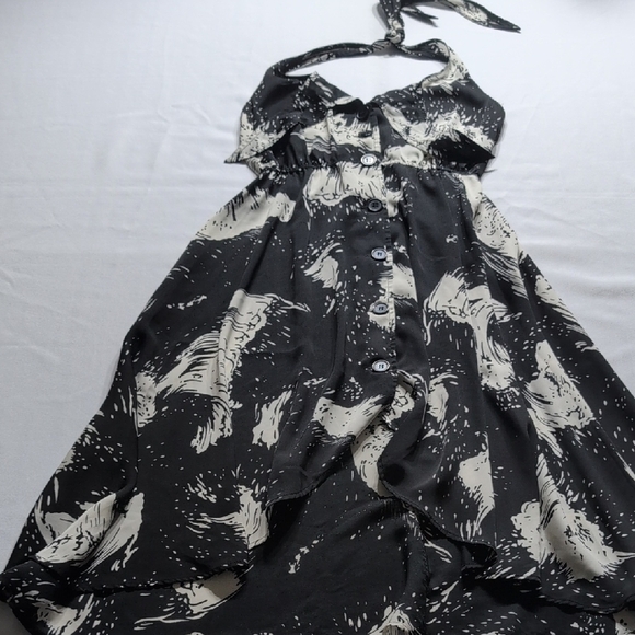 Forever 21 Elegant Black and Cream Women's Midi Dress Size Small - Picture 6 of 11